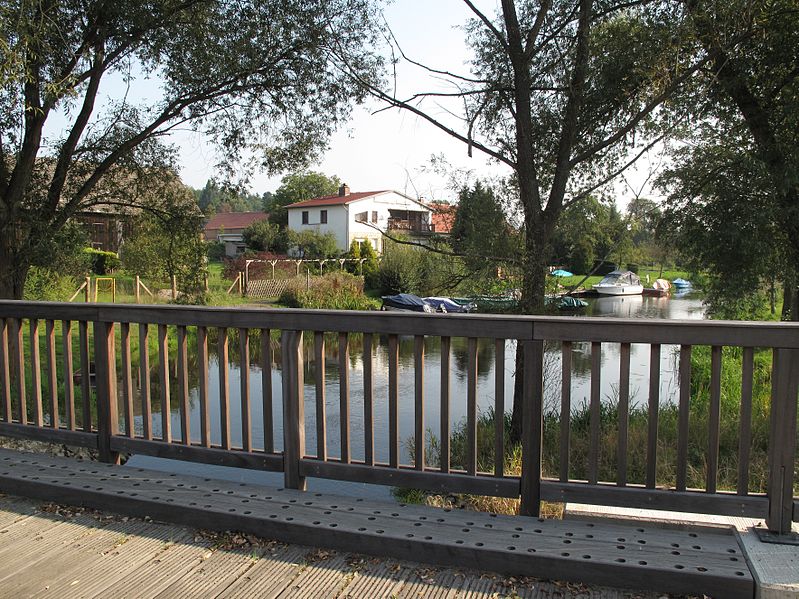 File:Werder Brücke Spreeseitenarm 03.jpg