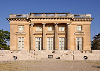 <span class="mw-page-title-main">Petit Trianon</span> Small château in the grounds of the Palace of Versailles