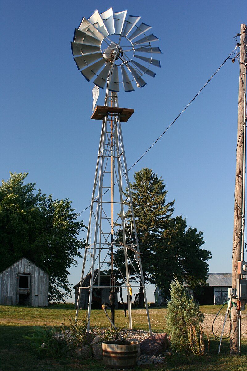 Un moulin à vent transformé en éolienne génératrice d'électricité avec le  moteur d'une Audi e-tron reconditionné - NeozOne