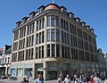 Denkmalgeschütztes Wohn- und Geschäftshaus Lübsche Straße 1/Ecke Krämerstraße, Rudolf-Karstadt-Platz. Stammhaus der Karstadt Aktiengesellschaft 1881.