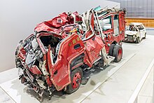 旧門脇小学校で展示されている、東日本大震災の津波で被災した石巻市消防団の消防車