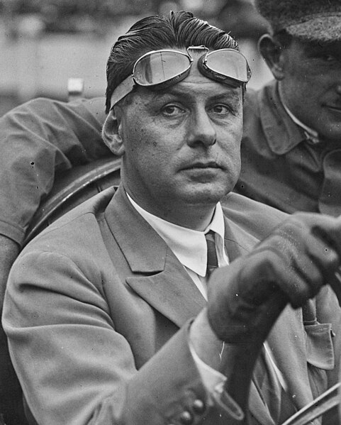 File:Émile Mathis in his Mathis at the 1921 French Grand Prix at Le Mans (cropped).jpg