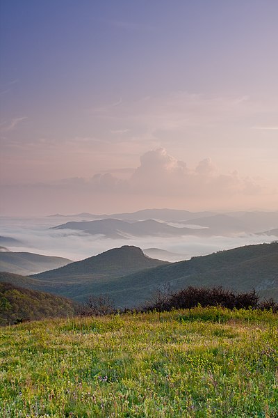 File:Закат в Крыму. Вид с хребта Туар-Алан. Крымский национальный парк, Крымские горы.jpg