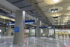 光谷五路站車站大廳