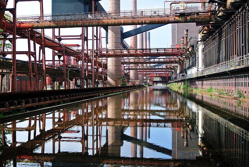 File:1337 zeche zollverein.JPG