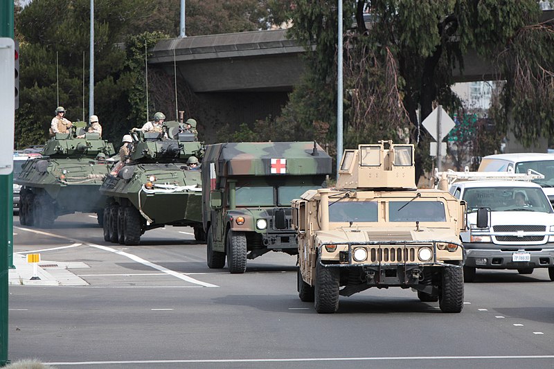 File:13th MEU Marines convoy through San Francisco 121004-M-OH054-451.jpg