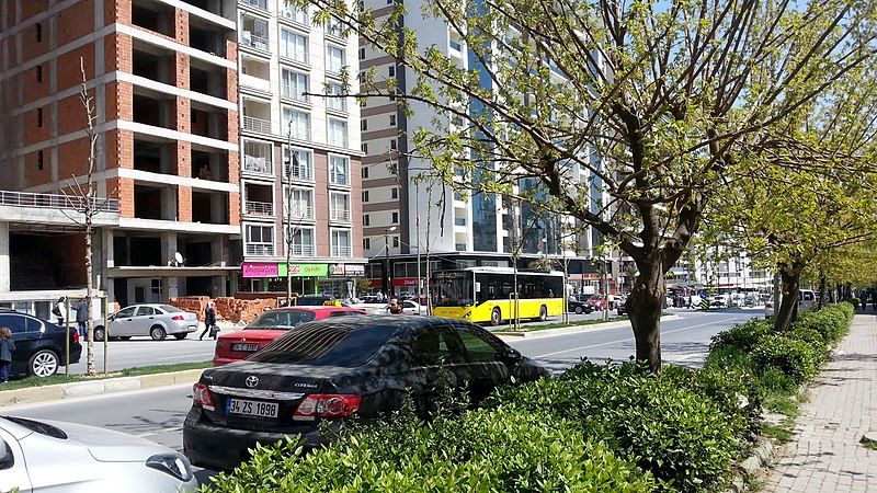 File:142B Hürriyet Caddesi Esenyurt - Beylikdüzü Bölgesi Nisan 2014 - panoramio.jpg