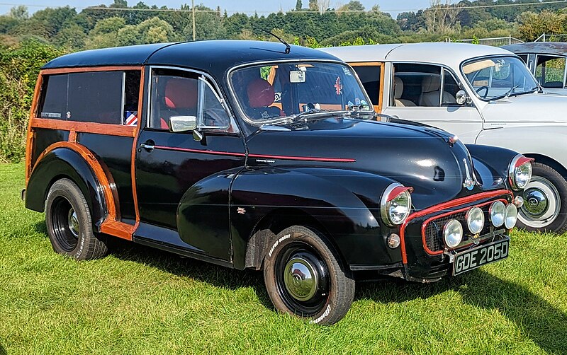 File:1966 Morris Minor 1000 Traveller.jpg