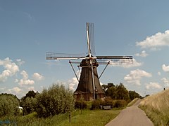 Waardenburg, le moulin