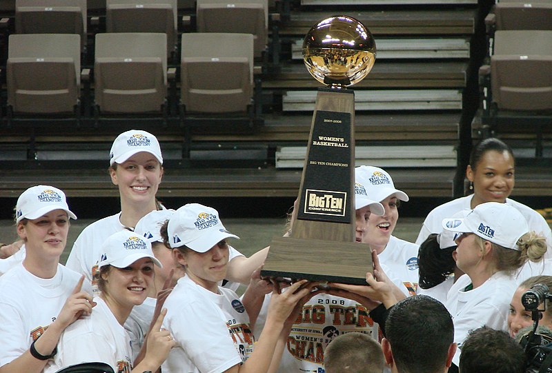 File:2008 Iowa women's basketball celebration.jpg