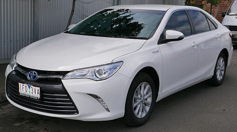 File:2015 Toyota Camry (AVV50R) Altise sedan (2015-11-13) 01.jpg