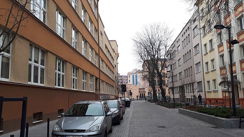 File:20191202 105936 Lindleya Street in Łódź December 2019.jpg