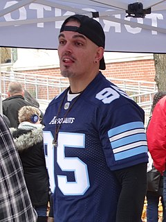 <span class="mw-page-title-main">Ricky Foley</span> Canadian gridiron football player (born 1982)