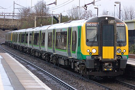 London Midland 350252 arrives at Watford Junction with a service for London Euston.