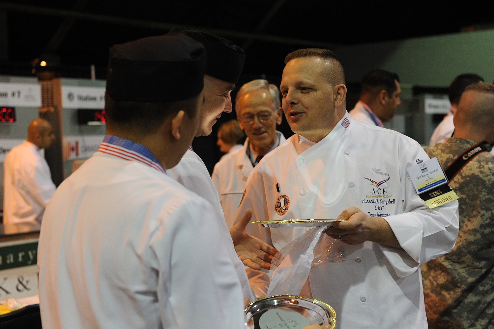 Cooks competition. Кулинарное шоу в Израиле с керулей. Culinary Competition. Chief warrant Officer 4.