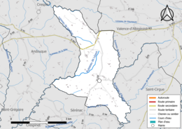 Carte en couleur présentant le réseau hydrographique de la commune