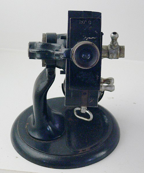 File:Abbe-Refraktometer Zucker-Museum.jpg