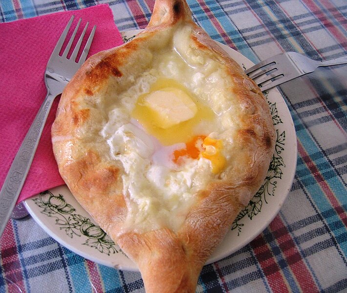 File:Adjaruli Khachapuri.jpg