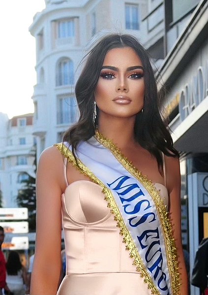 File:Anastasia Prodanov Miss Europe.jpg