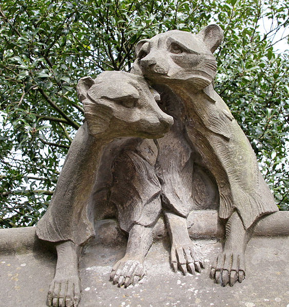 File:Animal Wall Racoons (17109108236).jpg