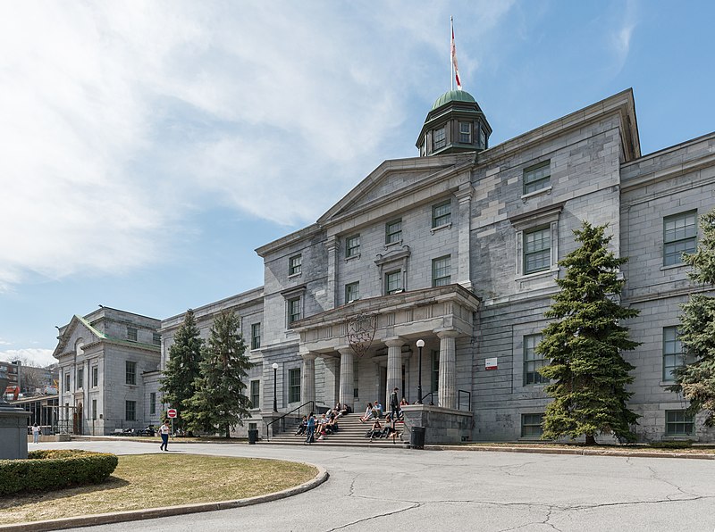 File:Arts Building, McGill University, Montréal, East view 20170410 1.jpg