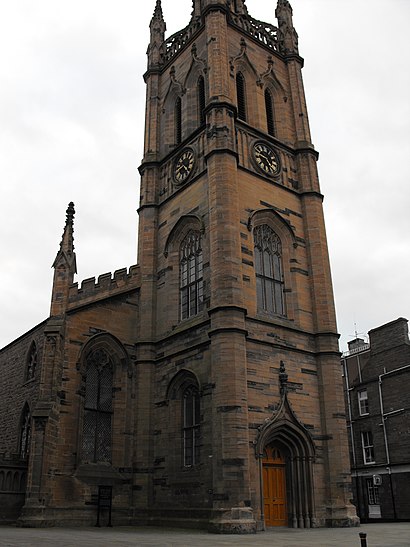 How to get to Montrose Old And St Andrew's Church with public transport- About the place