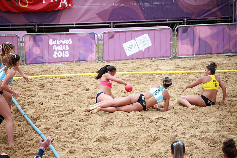 File:Beach handball at the 2018 Summer Youth Olympics – Girls Main Round – TPE-ARG 347.jpg