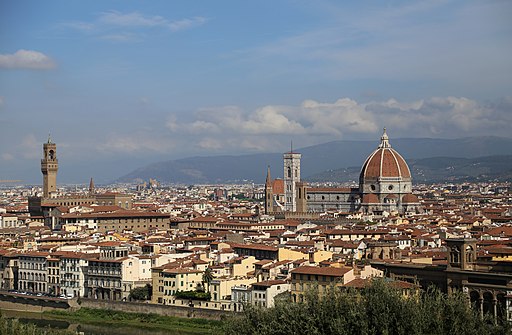 Piazzale Michelangelo, view over Florence's most iconic landmarks, Palazzo Vecchio and the Duomo