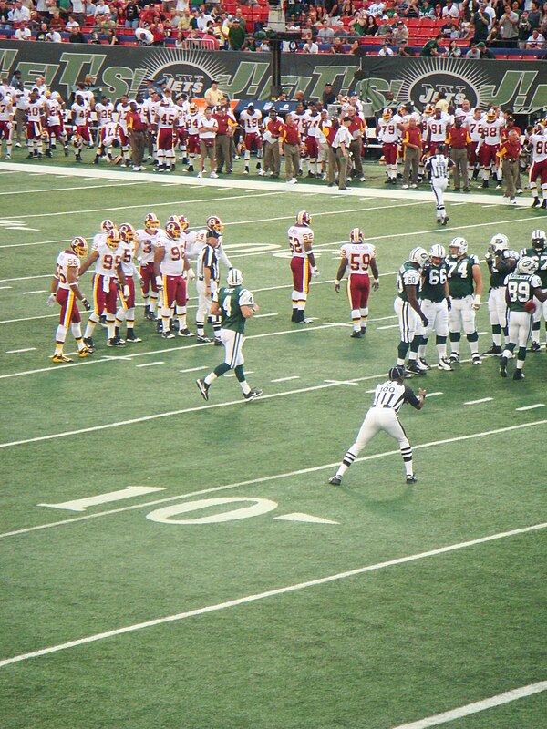 Brett Favre and the Jets in their preseason matchup against the Washington Redskins, August 16