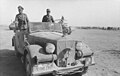 Rommel en 1942, en Afrique du Nord, à bord d'une Horch 901.
