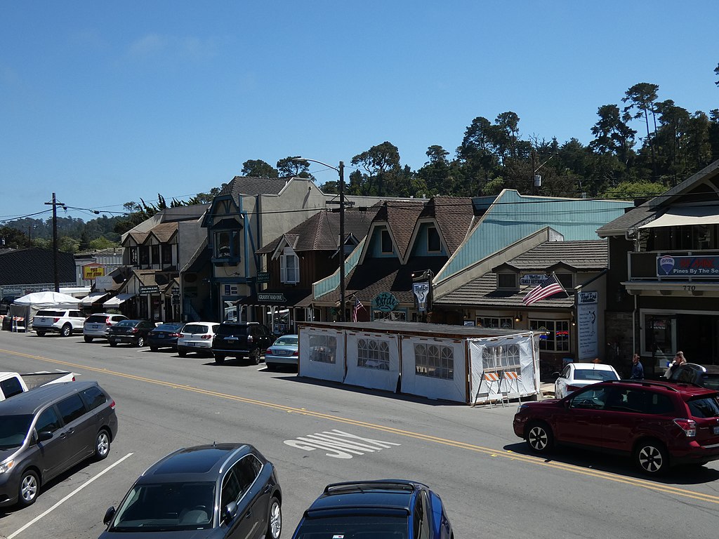 File:Oceanside, California 03.jpg - Wikimedia Commons