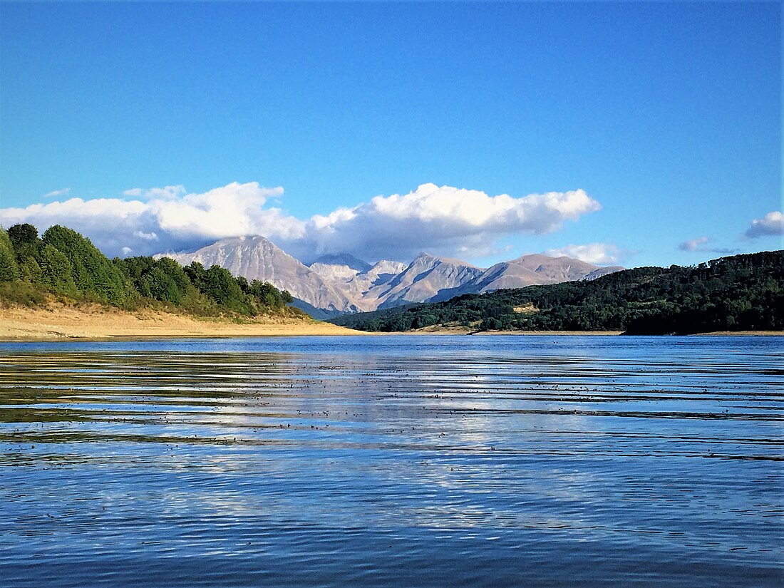 Lago di Campotosto