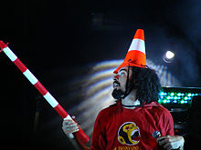 Caparezza durante un concerto