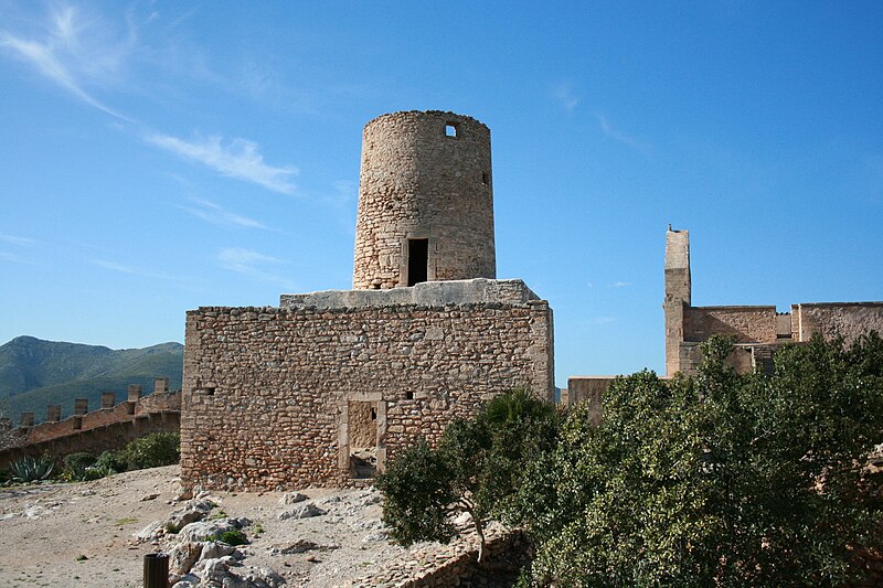 File:Capdepera - Castell de Capdepera 07 ies.jpg