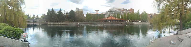 File:Carousel from across the lake - panoramio.jpg