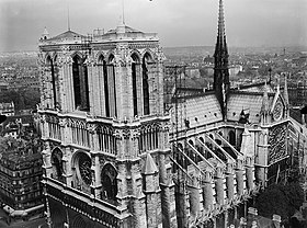 Notre-Dame de Paris v 50. letech