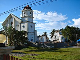 Zniszczony kościół w Clarin