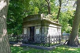 Le Couch Moseleum, l'un des derniers vestiges de l'ancien cimetière.