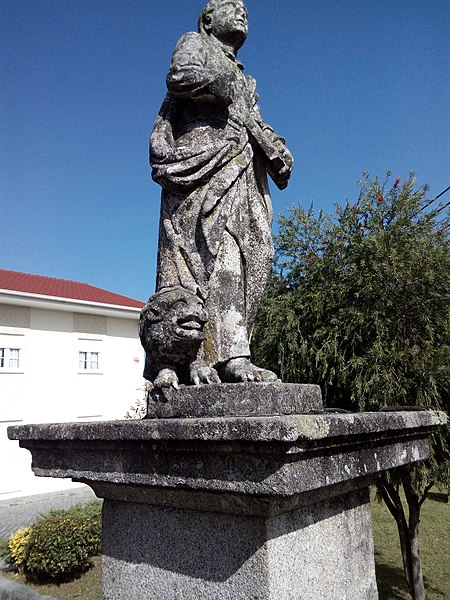 File:Cruzeiro dos Evangelistas 2.jpg