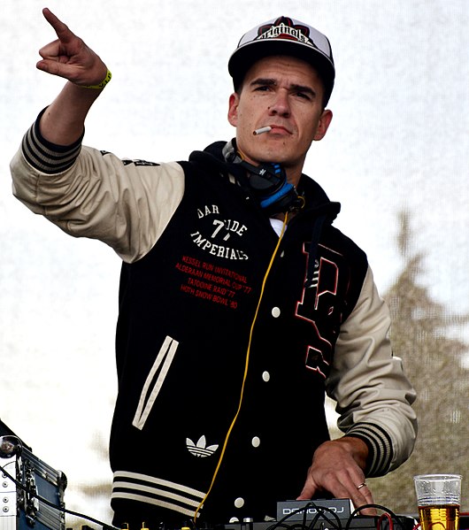 File:Dominik Turza DJ Rockstar 2014.JPG