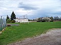 Čeština: Drahelčice, okres Praha-západ. Fotbalové hřiště, od ulice Ke Hřišti. English: Drahelčice, Prague-West District, Central Bohemian Region, Czech Republic. A football field. Camera location 50° 01′ 54.3″ N, 14° 12′ 32.4″ E    View all coordinates using: OpenStreetMap