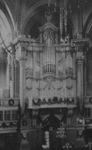 Dresden Kreuzkirche Orgel vor 1897.jpg