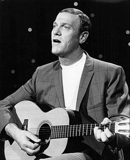 Eddy Arnold American country music singer (1918—2008)