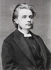 Edvard Grieg portrait (3470666346).jpg