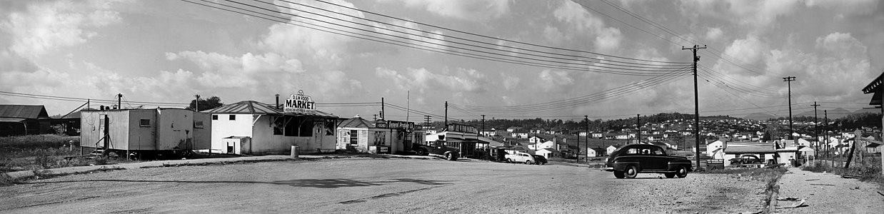 A Farmers Markt in Oak Ridge (Tennessee) in Npvember 1947.