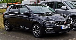 Fiat Tipo 1.4 T-Jet Lounge (II) - front view, June 24, 2017, Düsseldorf.jpg