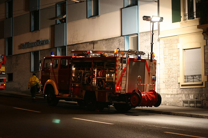 File:Firemen in night action img 1196.jpg