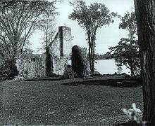 Fort Senneville as it appeared in 1895 when photographed by William Notman & Sons Fort Senneville 1895.jpg