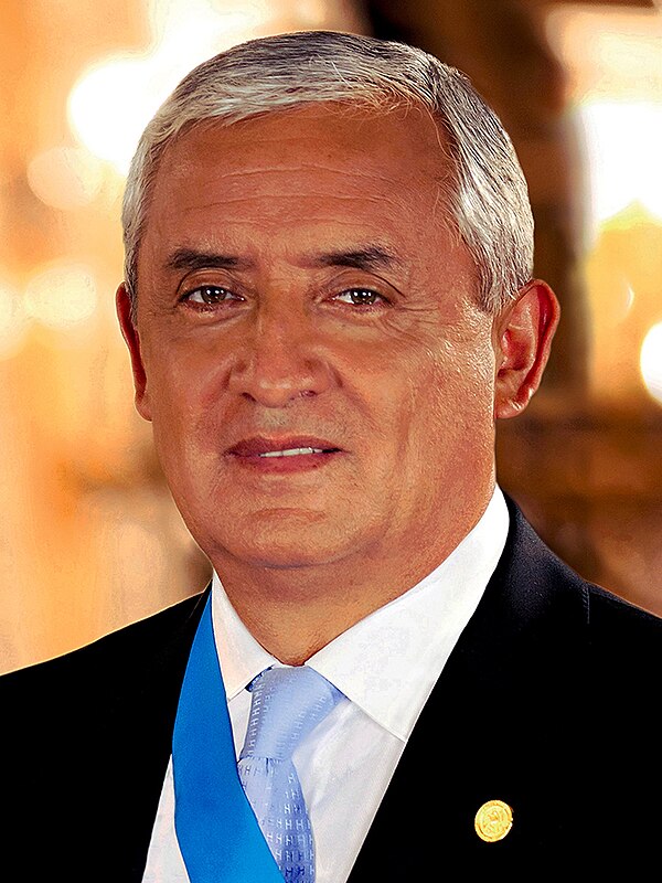 Image: Foto oficial de Presidente Otto Molina Perez (cropped)