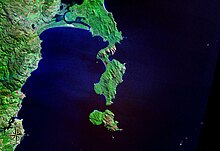 Schouten Island (in basso) sotto la penisola Freycinet.